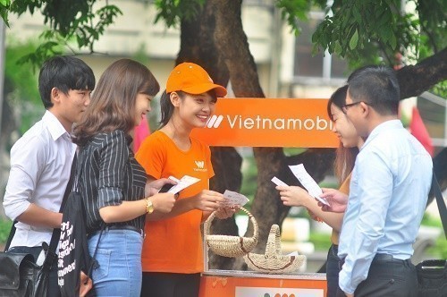 Nhận ưu đãi hấp dẫn khi hòa mạng sim Lộc Phát 10 số của Vietnamobile