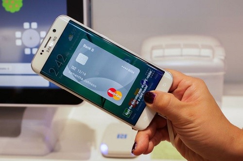 Sử dụng Samsung Pay để thanh toán trực tuyến rất thuận tiện