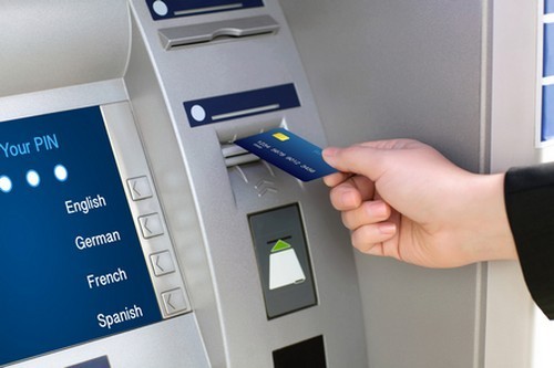 Nên làm thẻ ATM ngân hàng nào để sử dụng tiện ích