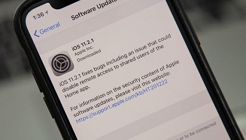 Có nên cập nhật, nâng cấp lên iOS 11.2.1 hay không?