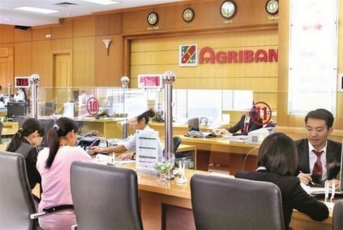 Giờ làm việc hành chính của ngân hàng Agribank